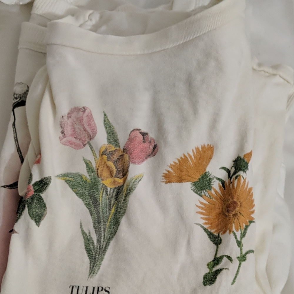 Fifth sun size small shirt and pullover set.